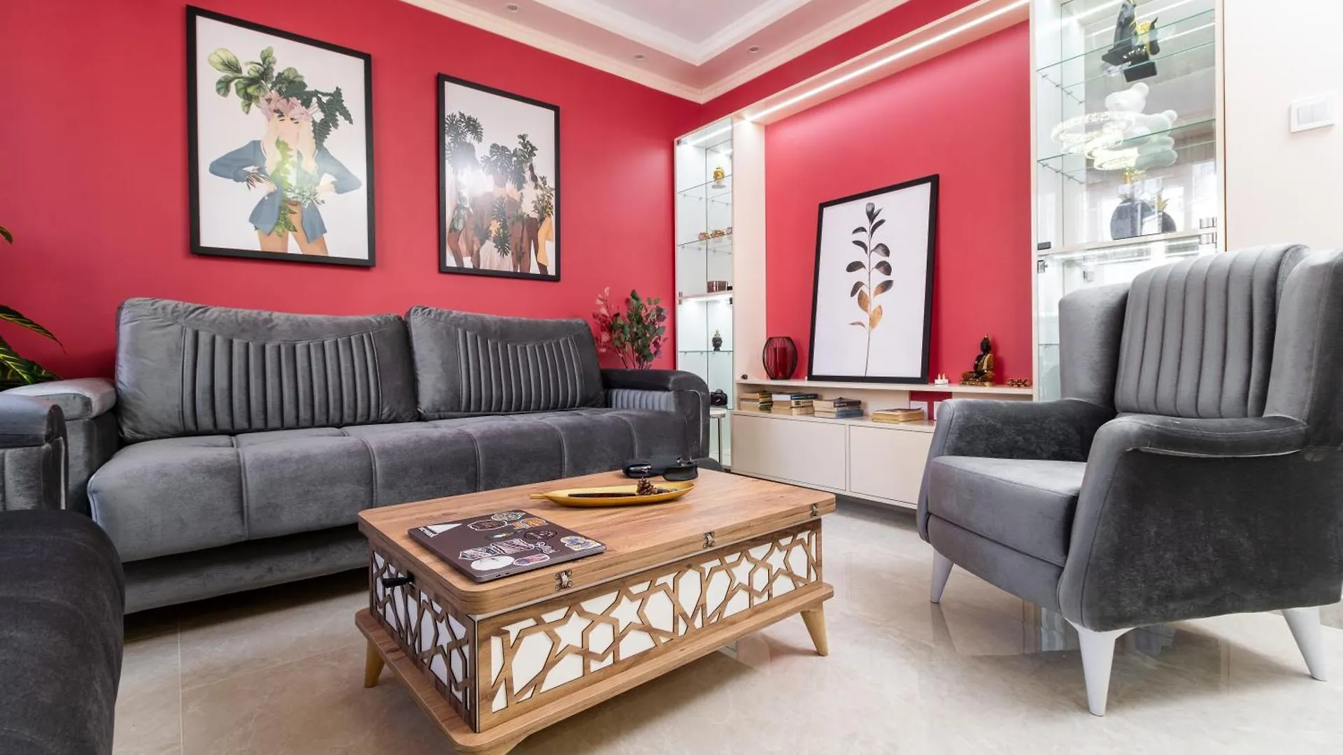 Modern & Elegant City Center Apartments Plowdiw 0*,