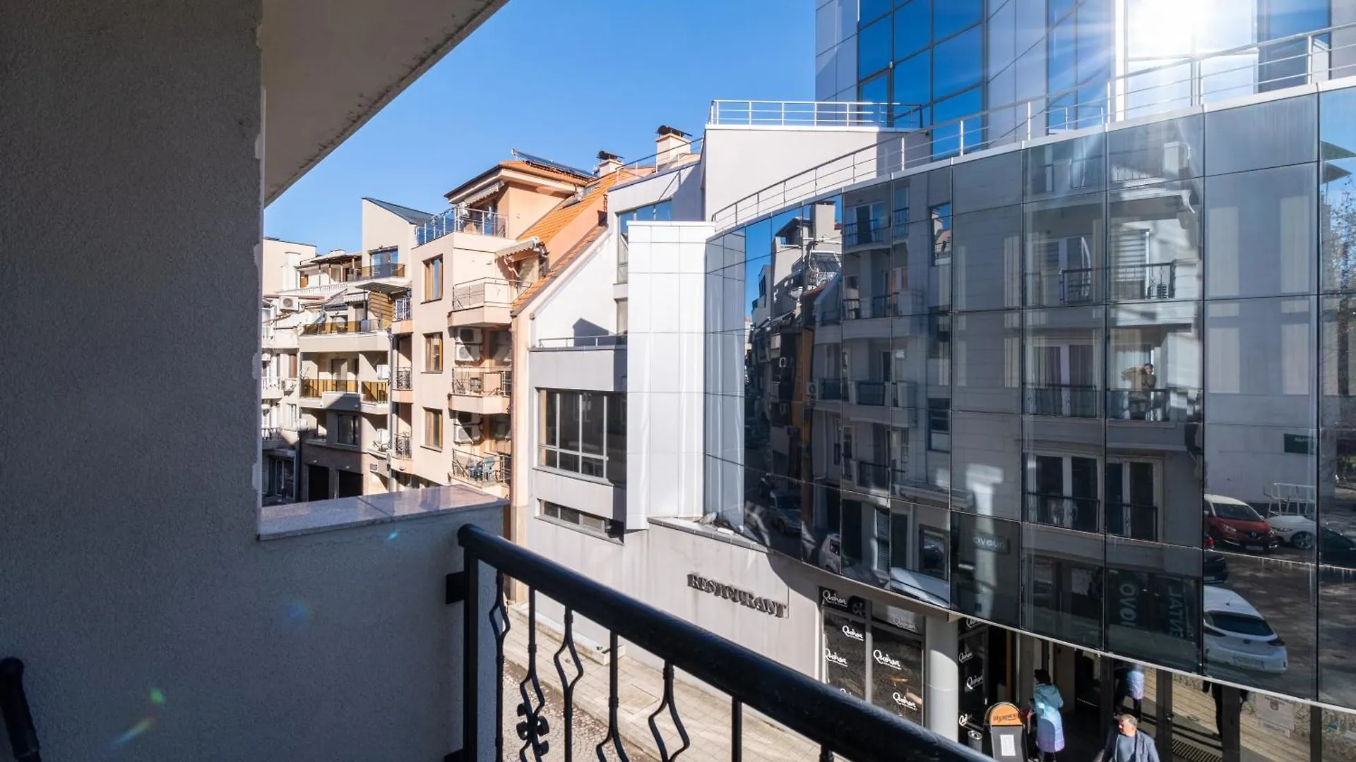 Modern & Elegant City Center Apartments Plovdiv Bulgaria