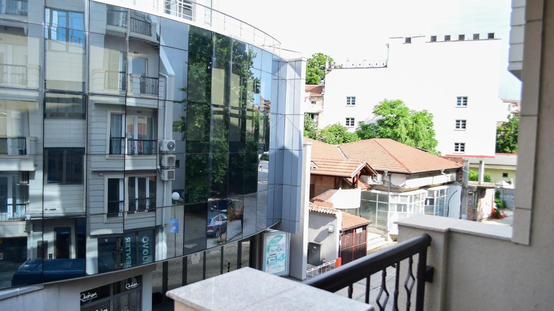 Modern & Elegant City Center Apartments Plovdiv 0*,