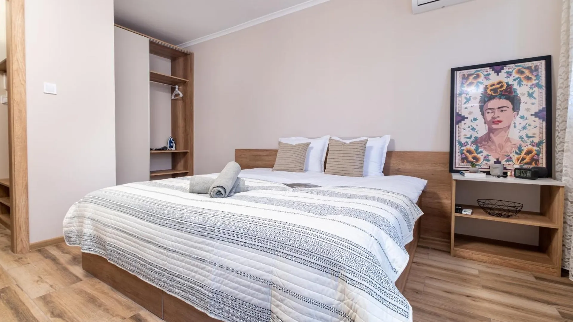Modern & Elegant City Center Apartments Plovdiv